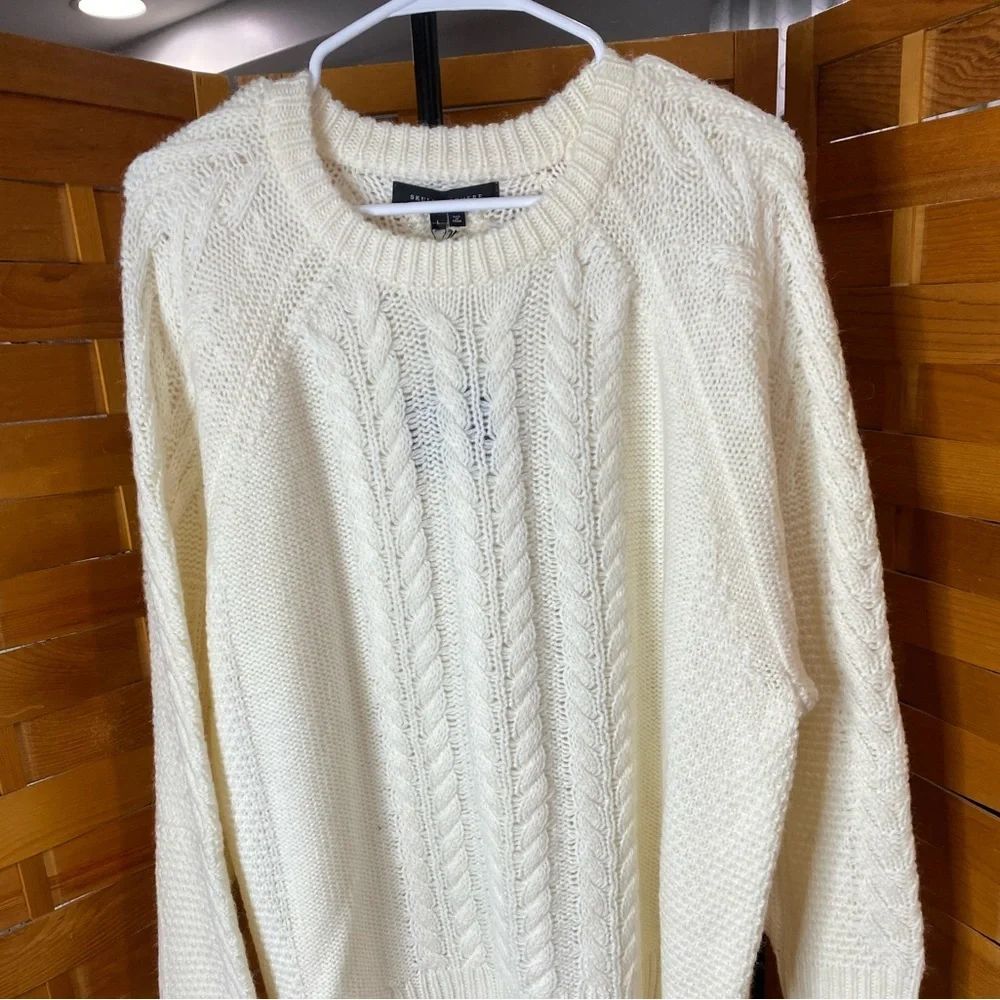 360 Cashmere Cable Knit Sweater